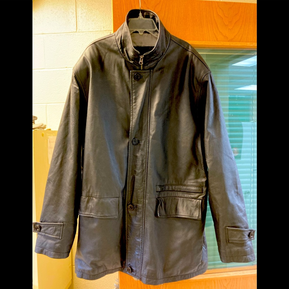 Joshua Ross Leather 3/4 coat, great condition. Men’s size Large